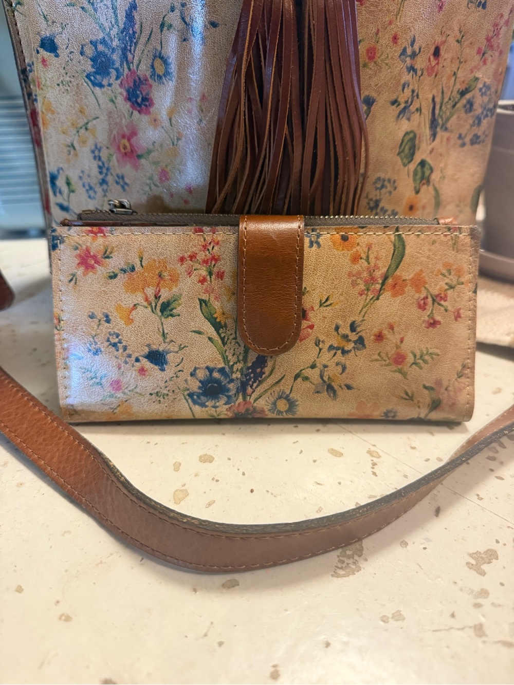 Patricia Nash Designs Prairie Rose Floral Bag + Matching Wallet - Picture 9 of 16